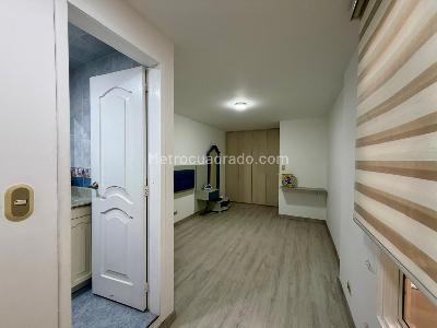 Casa de 5 alcobas en venta en Hayuelos, Bogotá, 300 m² · foto 6 de 20