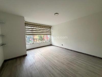 Casa de 5 alcobas en venta en Hayuelos, Bogotá, 300 m² · foto 4 de 20