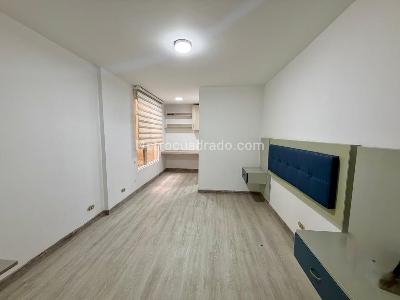 Casa de 5 alcobas en venta en Hayuelos, Bogotá, 300 m² · foto 7 de 20