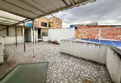 Casa de 5 alcobas en venta en Hayuelos, Bogotá, 300 m² · foto 17 de 20