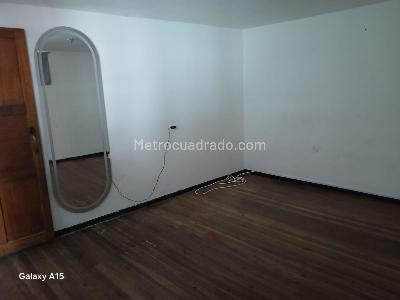 Casa de 5 alcobas en venta en Linconl, Soacha, 72 m² · foto 2 de 16
