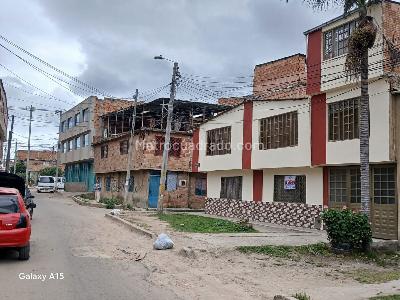 Casa de 4 alcobas en venta en Porvenir, Soacha, 72 m² · foto 2 de 3