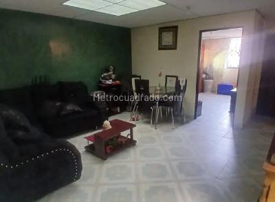 Casa de 4 alcobas en venta en Ricaurte, Soacha, 105 m² · foto 2 de 20