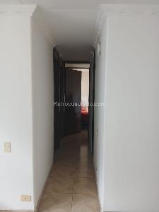 Apartamento de 3 alcobas en venta en Chico Sur, Soacha, 41 m² · foto 5 de 9