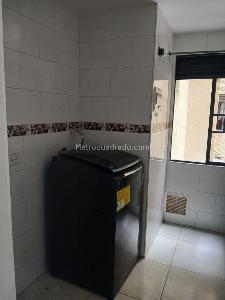 Apartamento de 3 alcobas en venta en Chico Sur, Soacha, 41 m² · foto 9 de 9