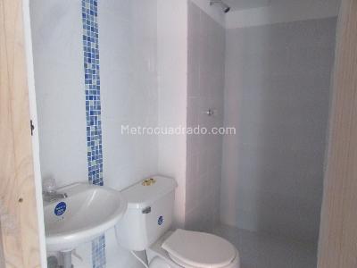 Apartamento de 3 alcobas en venta en Parque Campestre 15, Soacha, 44 m² · foto 6 de 7