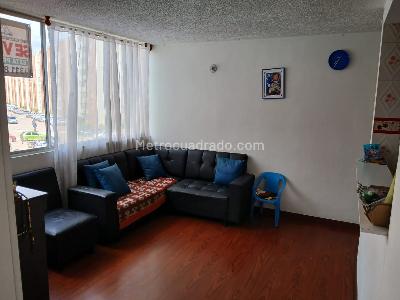 Apartamento de 3 alcobas en venta en Santa Ana I Sector, Soacha, 57 m² · foto 2 de 14