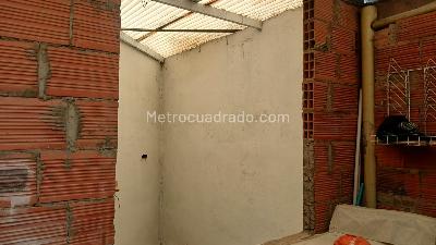 Casa de 4 alcobas en venta en La Esperanza, Soacha, 78 m² · foto 6 de 16