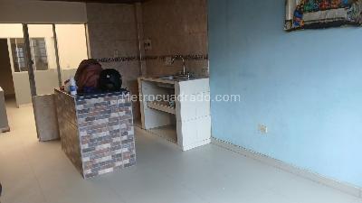 Casa de 5 alcobas en venta en San Nicolas, Soacha, 72 m² · foto 6 de 17