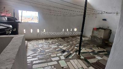 Casa de 5 alcobas en venta en Bella Vista, Soacha, 216 m² · foto 9 de 19