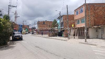 Casa de 4 alcobas en venta en Ciudad Latina, Soacha, 202 m² · foto 2 de 18