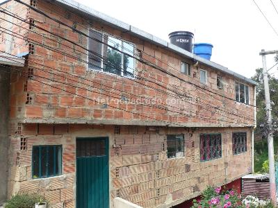 Casa de 5 alcobas en venta en Ciudadela Sucre, Soacha, 224 m² · foto 3 de 11