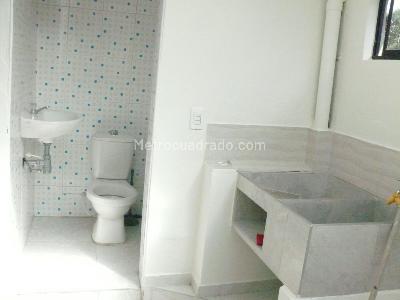 Casa de 5 alcobas en venta en Ciudadela Sucre, Soacha, 224 m² · foto 7 de 11