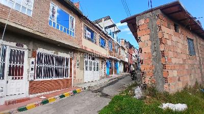 Casa de 5 alcobas en venta en San Nicolas, Soacha, 72 m² · foto 8 de 17