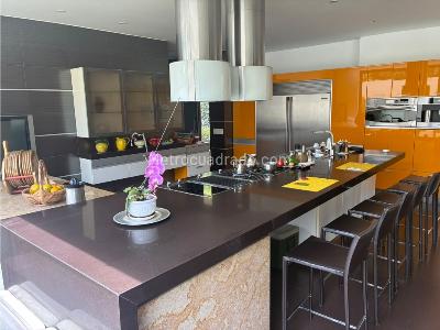 Casa de 4 alcobas en venta en San Jose De Bavaria, Bogotá, 588 m² · foto 10 de 20