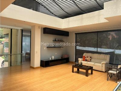 Casa de 4 alcobas en venta en San Jose De Bavaria, Bogotá, 588 m² · foto 16 de 20