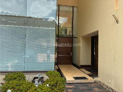 Casa de 4 alcobas en venta en San Jose De Bavaria, Bogotá, 588 m² · foto 3 de 20