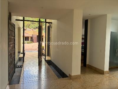 Casa de 4 alcobas en venta en San Jose De Bavaria, Bogotá, 588 m² · foto 8 de 20
