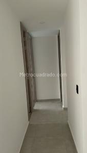 Apartamento de 2 alcobas en venta en El Poblado, Medellín, 70 m² · foto 13 de 16