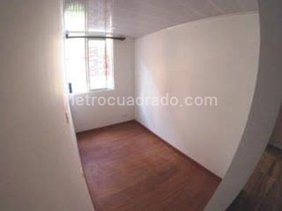 Apartamento de 3 alcobas en venta en Ciudad Verde, Soacha, 40 m² · foto 4 de 9