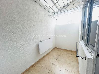 Apartamento de 3 alcobas en venta en Cabecera Del Llano, Bucaramanga, 79 m² · foto 9 de 14