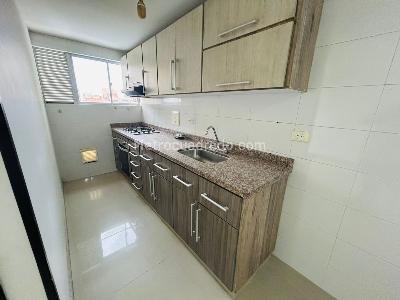 Apartamento de 3 alcobas en venta en Cabecera Del Llano, Bucaramanga, 79 m² · foto 4 de 14