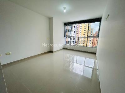 Apartamento de 3 alcobas en venta en Cabecera Del Llano, Bucaramanga, 79 m² · foto 2 de 14