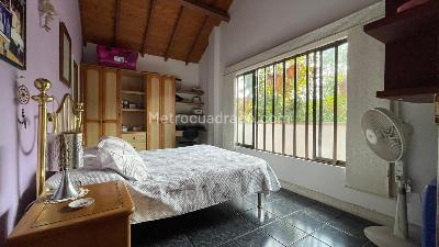 Casa de 4 alcobas en venta en Andalucia Casas, Bucaramanga · foto 3 de 13
