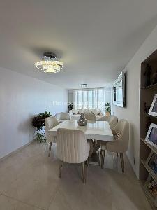 Apartamento de 3 alcobas en venta en Los Molinos, Floridablanca, 88 m² · foto 2 de 17