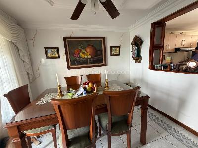 Casa de 4 alcobas en venta en Alamos, Floridablanca, 132 m² · foto 4 de 11