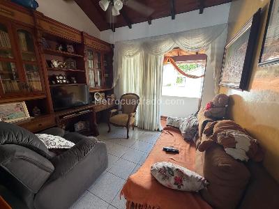 Casa de 4 alcobas en venta en Alamos, Floridablanca, 132 m² · foto 6 de 11