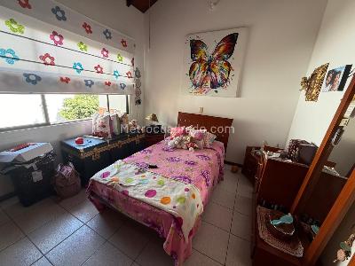 Casa de 4 alcobas en venta en Alamos, Floridablanca, 132 m² · foto 9 de 11