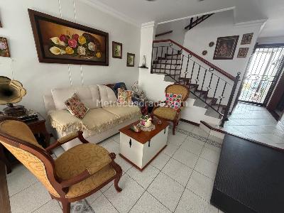 Casa de 4 alcobas en venta en Alamos, Floridablanca, 132 m² · foto 5 de 11