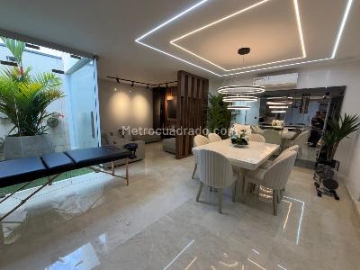 Casa de 3 alcobas en venta en Lagos Del Cacique, Bucaramanga, 270 m² · foto 3 de 6