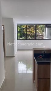 Apartamento de 2 alcobas en venta en Lagos Del Cacique, Bucaramanga, 63 m² · foto 2 de 10