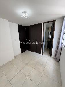 Apartamento de 3 alcobas en venta en Centro, Bucaramanga, 74 m² · foto 8 de 13