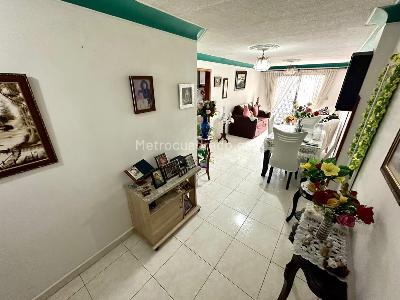 Apartamento de 3 alcobas en venta en Mejoras Publicas, Bucaramanga, 83 m² · foto 2 de 13