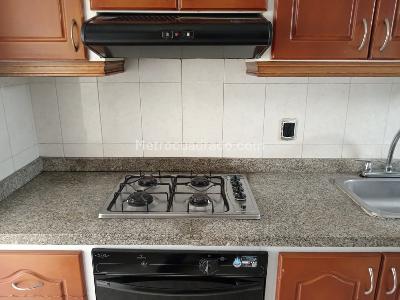 Apartamento de 3 alcobas en venta en Ub Portales Del Campestre, Floridablanca, 78 m² · foto 7 de 17