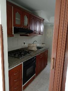 Apartamento de 3 alcobas en venta en Ub Portales Del Campestre, Floridablanca, 78 m² · foto 6 de 17