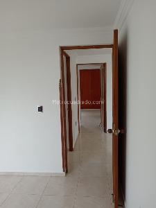 Apartamento de 3 alcobas en venta en Ub Portales Del Campestre, Floridablanca, 78 m² · foto 8 de 17