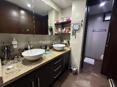 Apartamento de 4 alcobas en venta en Altos De Cabecera, Bucaramanga, 184 m² · foto 11 de 12