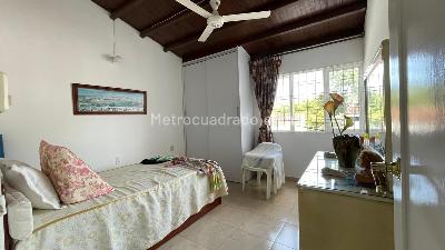 Casa de 3 alcobas en venta en Nueva Fontana I, Bucaramanga, 250 m² · foto 11 de 16
