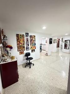 Apartamento de 4 alcobas en venta en Sotomayor, Bucaramanga, 129 m² · foto 7 de 14
