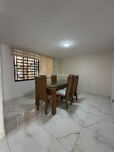 Casa de 5 alcobas en venta en Diamante 2, Bucaramanga, 200 m² · foto 4 de 20