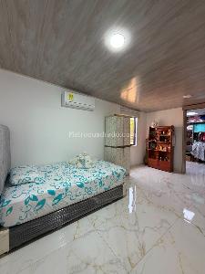 Casa de 5 alcobas en venta en Diamante 2, Bucaramanga, 200 m² · foto 12 de 20