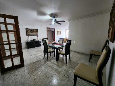 Apartamento de 3 alcobas en venta en Altos Del Prado, Barranquilla, 246 m² · foto 8 de 20