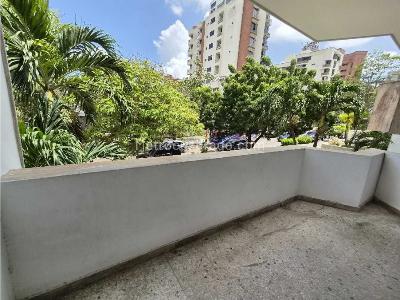 Apartamento de 3 alcobas en venta en Alto Prado, Barranquilla, 258 m² · foto 7 de 20