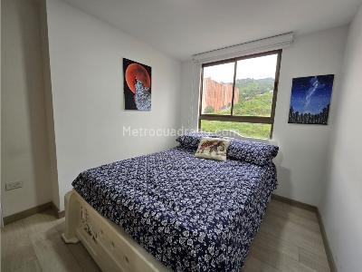 Apartamento de 3 alcobas en venta en Las Lomitas, Sabaneta, 86 m² · foto 12 de 15