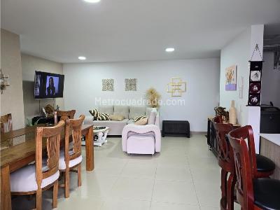 Apartamento de 3 alcobas en venta en Las Lomitas, Sabaneta, 86 m² · foto 8 de 15