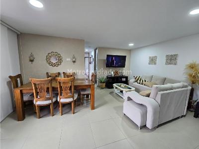 Apartamento de 3 alcobas en venta en Las Lomitas, Sabaneta, 86 m² · foto 9 de 15